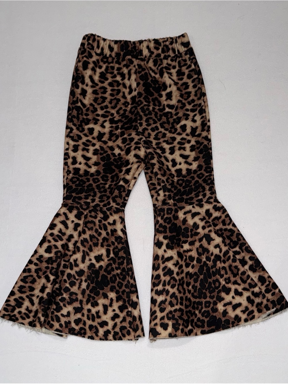 Bailey’s Blossoms Keely Leopard Print Bell Bottom Girls Pants 3T GUC